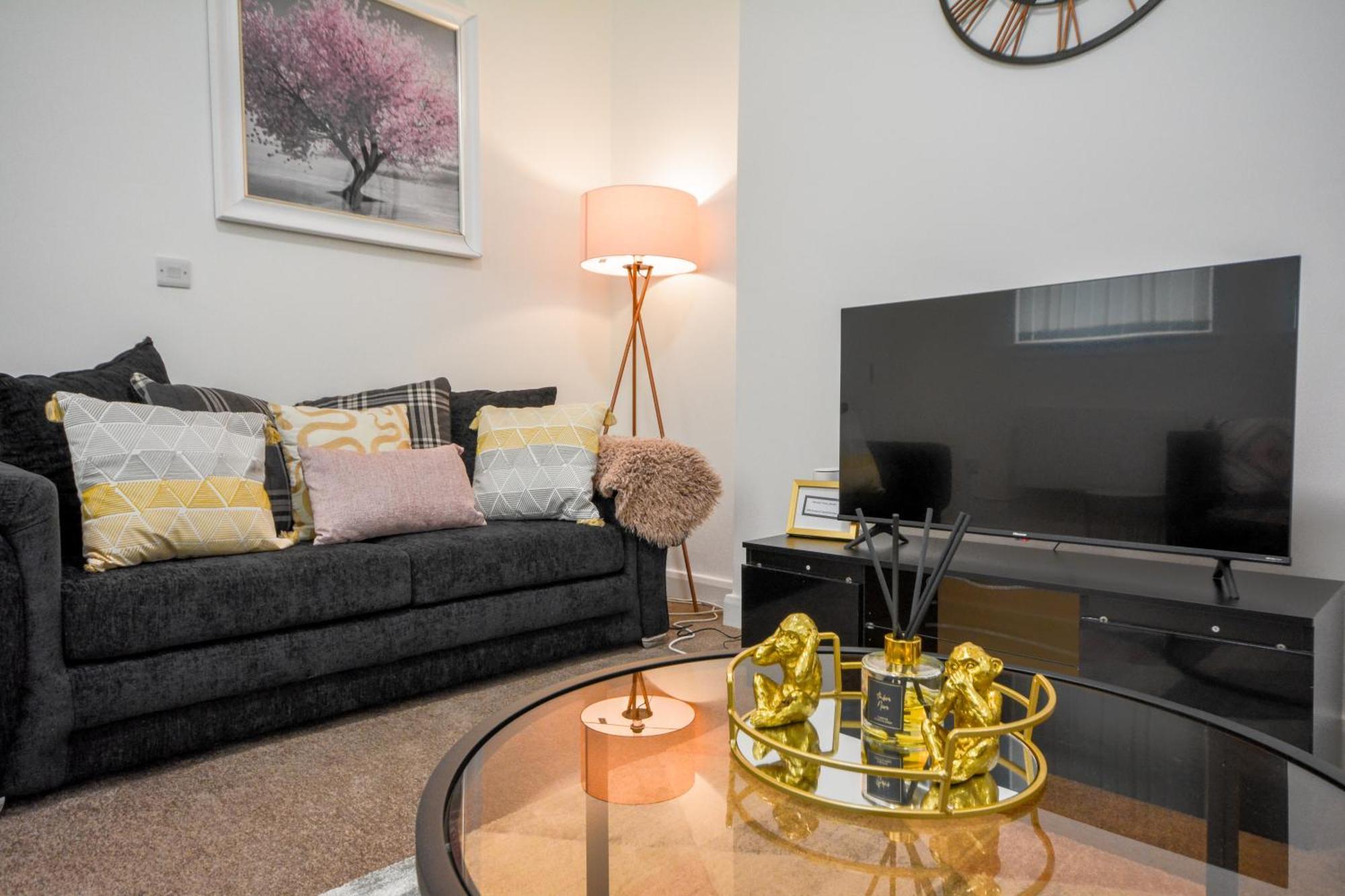 Stylish Suite With Free Parking Manchester Ngoại thất bức ảnh