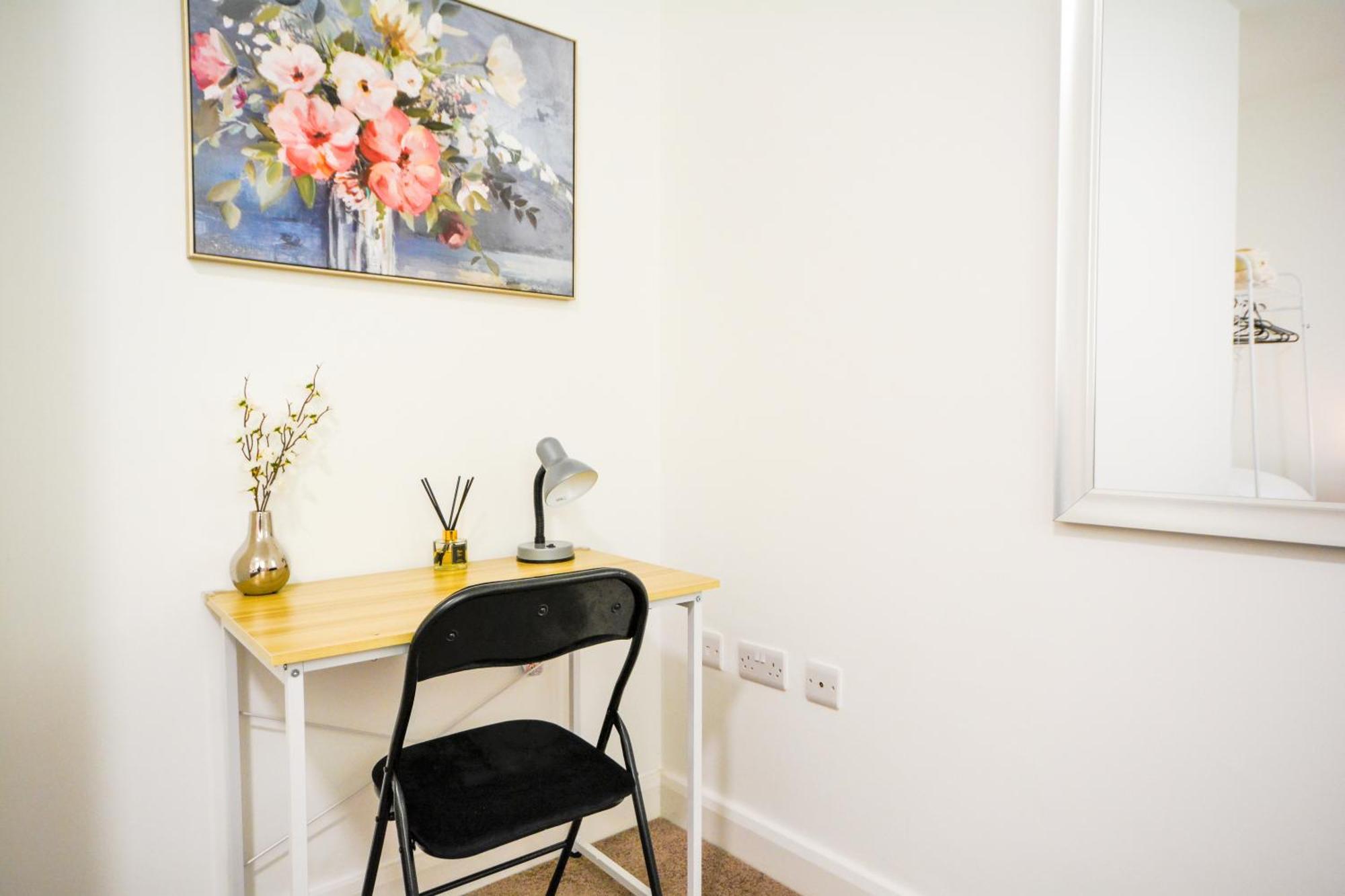 Stylish Suite With Free Parking Manchester Ngoại thất bức ảnh