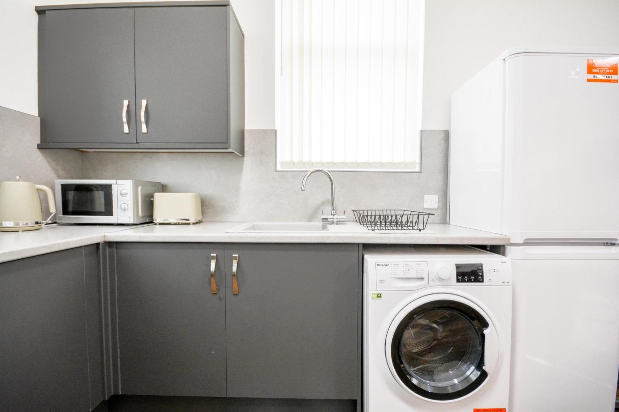 Stylish Suite With Free Parking Manchester Ngoại thất bức ảnh